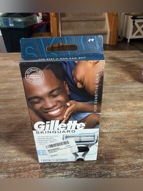 Skinguard Men's Razor Cartridge Refill - Black/Blue
